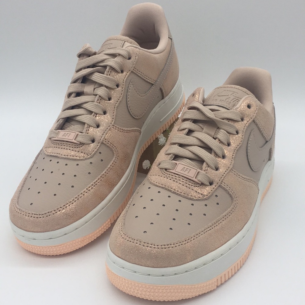 NIKE WMS AIR FORCE 1 ‘07 PRM MLTC red bronze/beige - Picture 5 of 8